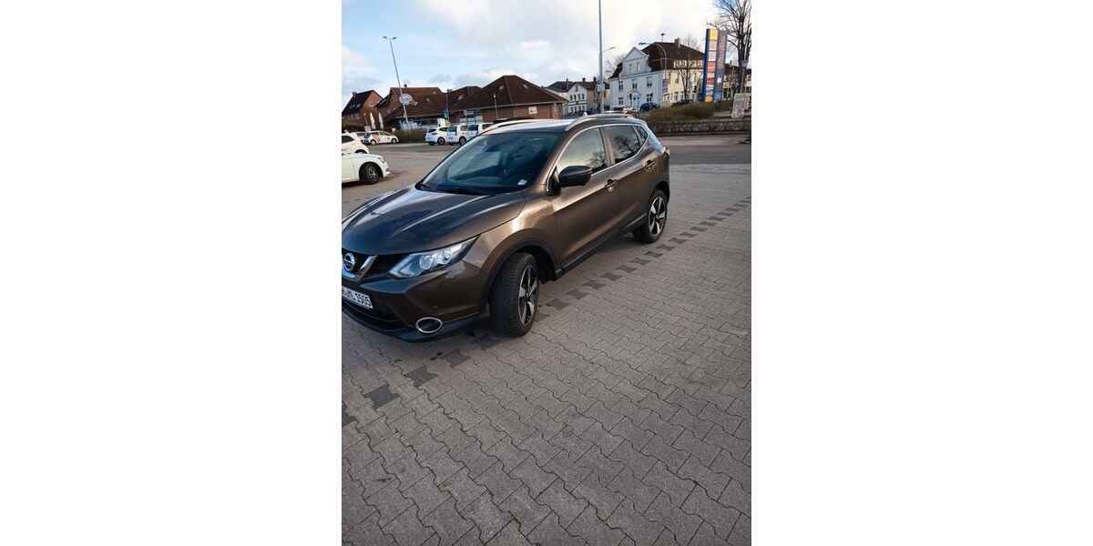 Nissan Qashqai 134.000 km 11.600 &euro; Stockelsdorf 23617