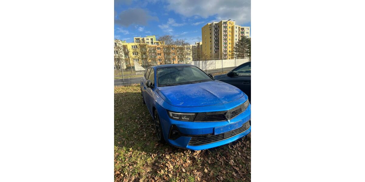 Opel Astra 29.466 km 23.980 &euro; Rüsselsheim 65428