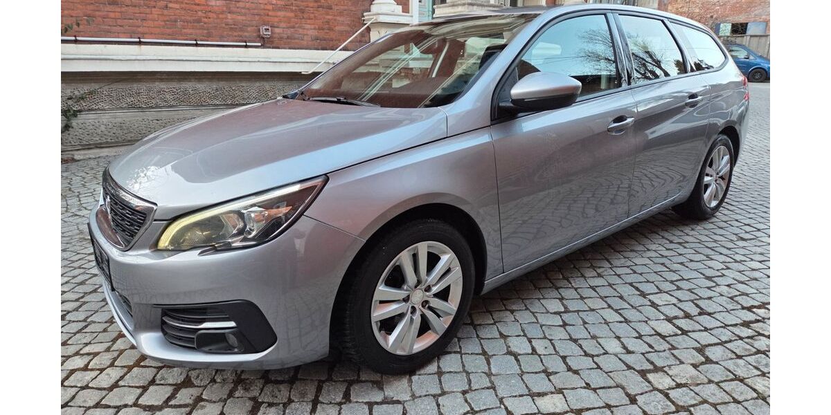 Peugeot 308 212.500 km 8.199 &euro; Rathenow 14712