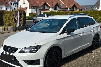 Seat Leon 112.000 km 16.390 &euro; Rielasingen 78239