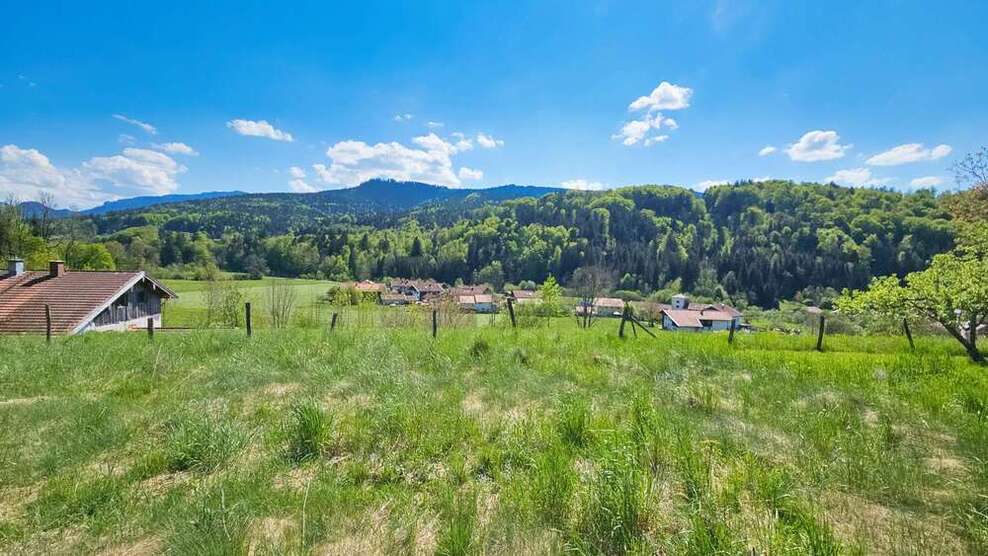 Grundstück zu verkaufen in Siegsdorf 685.000 € 1371 m² zimmer