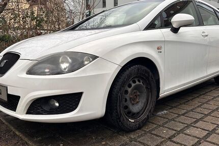 Seat Leon 157.389 km 3.000 &euro; Taucha 04425