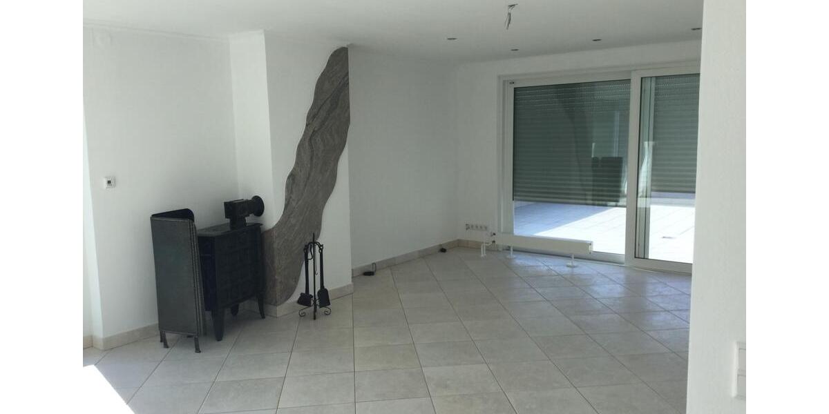 Einfamilienhaus Höxter - 7 Zimmer, 210 m&sup2;, 330.000&euro; | Angebot:26819092