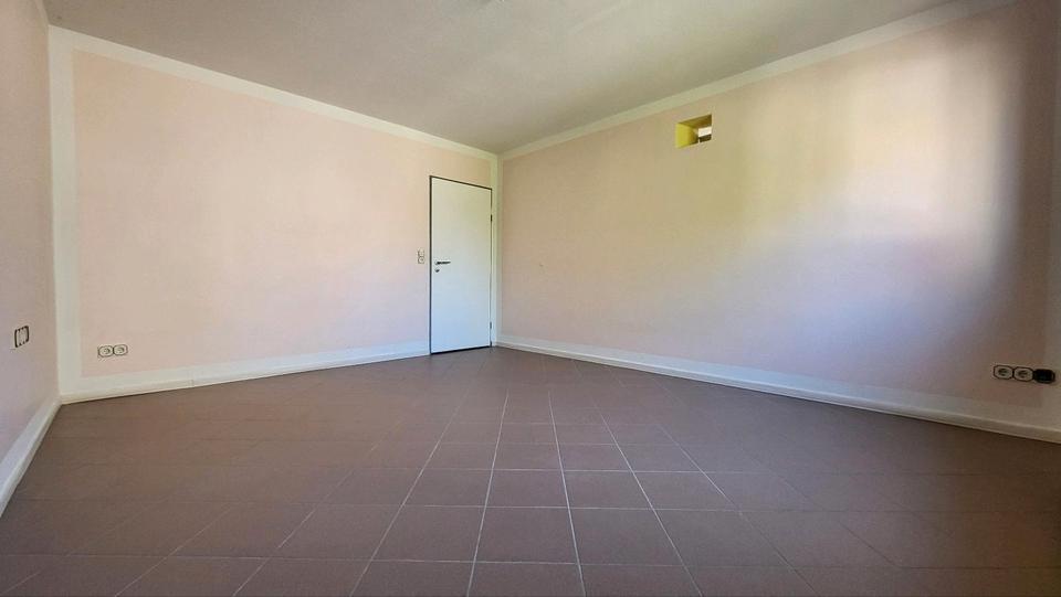 Geräumiges Wohnhaus auf ehemaliger landw. Hofstelle zimmer
