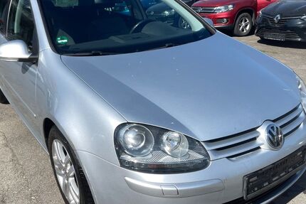 VW Golf 313.000 km 2.900 &euro; Baden-Württemberg - Hechingen 72379