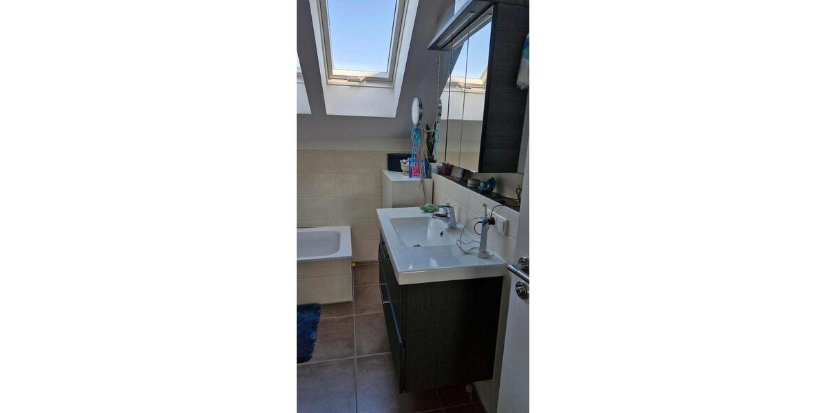 Dachgeschoßwohnung Freilassing - 3 Zimmer, 74 m&sup2;, 480.000&euro; | Angebot:26393788