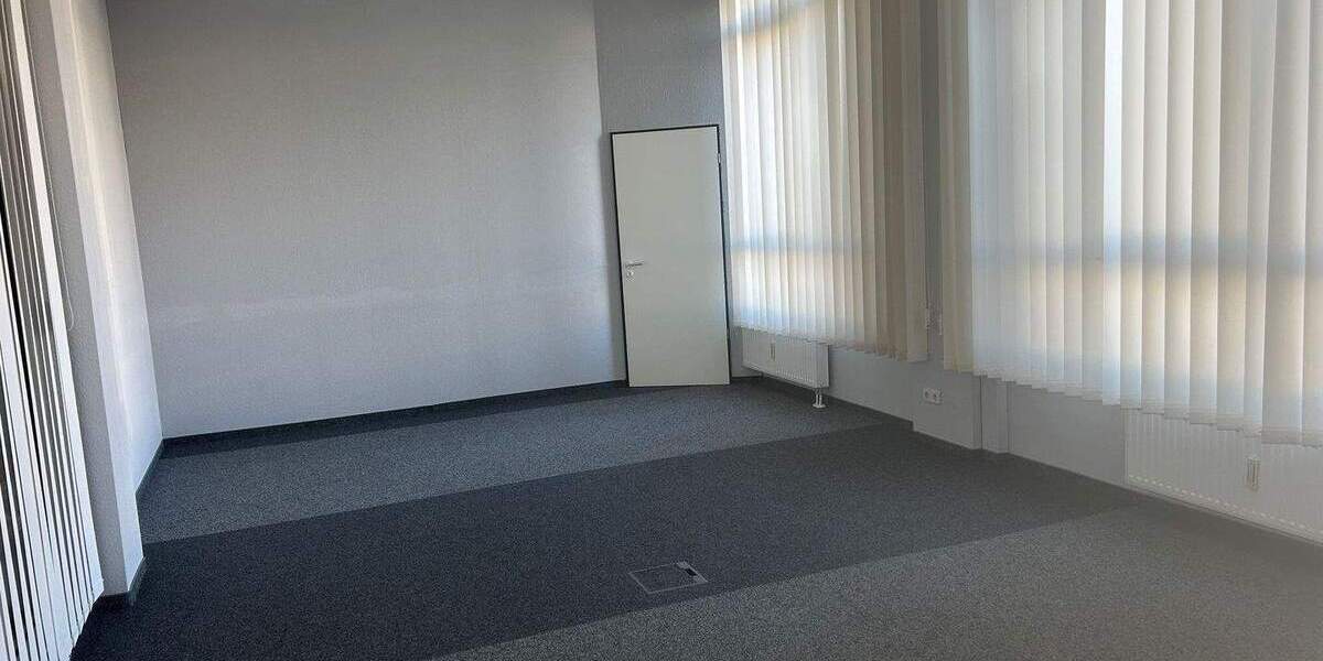 Gewerbeobjekt Halle (Saale) Büschdorf - 1 Zimmer, 488 m&sup2;, 3.990&euro; | Angebot:25671753