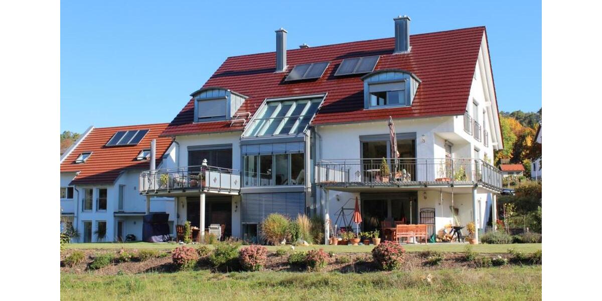 Großzügige Doppelhaushälfte mit traumhaftem Blick ins Grüne 6 zimmer