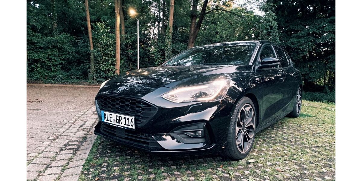 Ford Focus 122.000 km 11.999 &euro; Geldern 47608