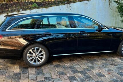 Mercedes-Benz E 250 128.700 km 23.300 &euro; Icking (München-Süd) 82057