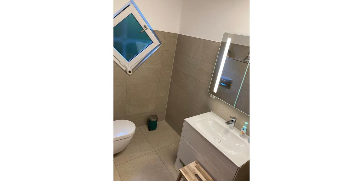 Haus mit Garten für 1,5 Jahre zur Zwischenmiete 5 zimmer