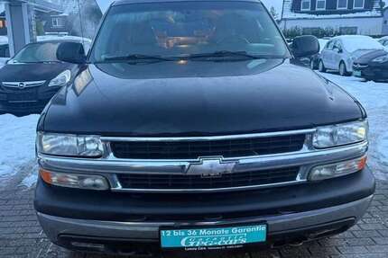 Chevrolet Suburban 180.000 km 11.000 &euro; Essen 45359