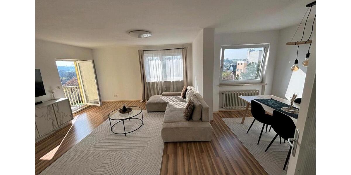 Dachgeschoßwohnung Günzburg - 3 Zimmer, 92 m&sup2;, 900&euro; | Angebot:25537194