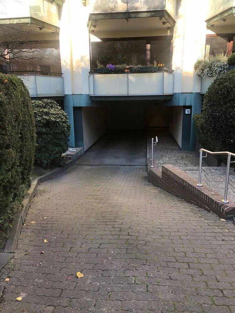 2 Zimmer Wohnung mit Garagenstellplatz, in direkter Lage zur Alster