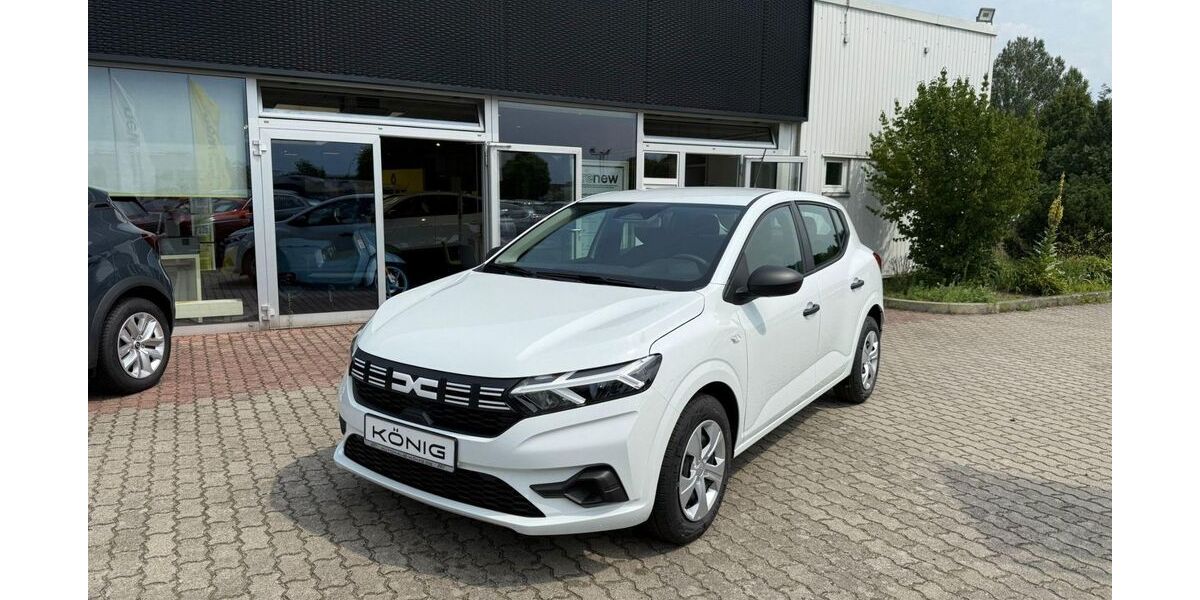 Dacia Sandero 2.563 km 14.090 &euro; Berlin 10829
