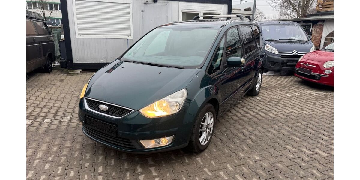 Ford Galaxy 225.868 km 3.490 &euro; München 81243
