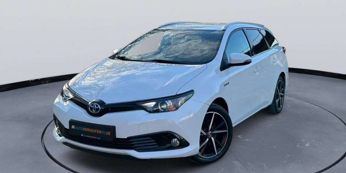 Toyota Auris 99.800 km 14.890 &euro; Ebersbach an der Fils 73061