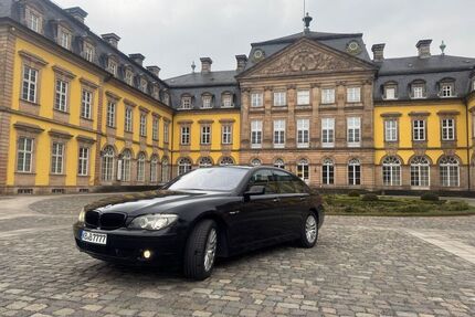 BMW 745