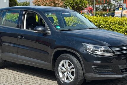 VW Tiguan 89.571 km 10.900 &euro; Alsdorf 52477