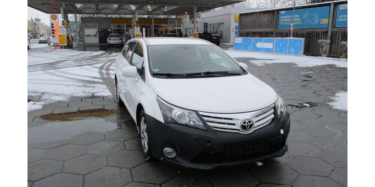 Toyota Avensis 335.000 km 2.490 &euro; Ingolstadt 85055