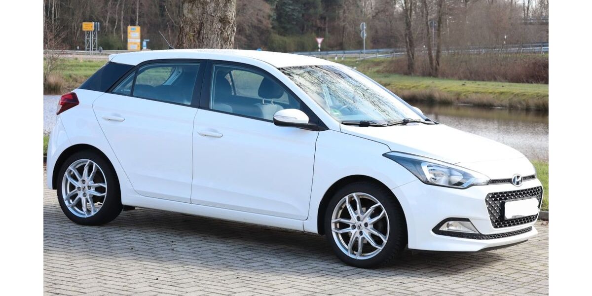 Hyundai i20 100.596 km 6.800 &euro; Papenburg 26871