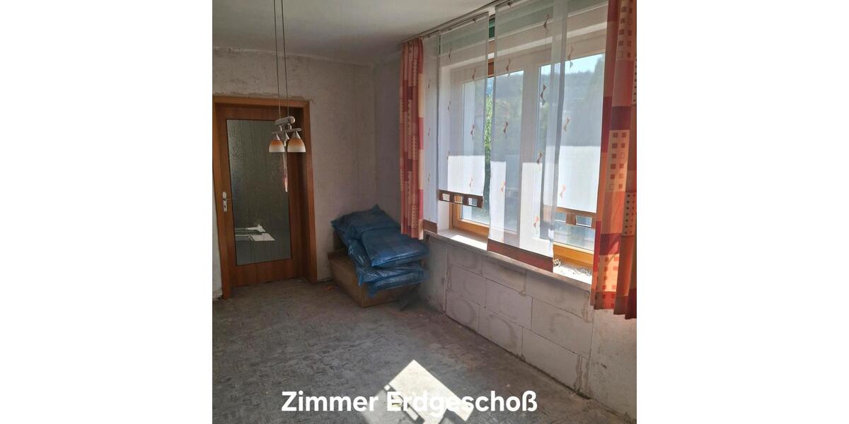 Einfamilienhaus Weilar - 8 Zimmer, 158 m&sup2;, 225.000&euro; | Angebot:22113070