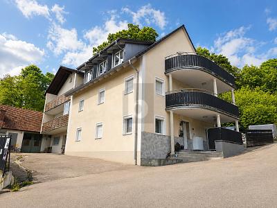 SOLIDES INVESTMENT MIT ENTWICKLUNGSPOTENTIAL - Mehrfamilienhaus, Wohnhaus Mainburg | Angebot:27102080