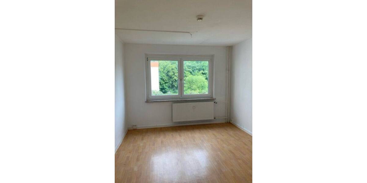 Etagenwohnung Weimar Schöndorf - 4 Zimmer, 90 m&sup2;, 625&euro; | Angebot:26833431