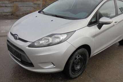 Ford Fiesta 86.000 km 4.950 &euro; Chemnitz 09114