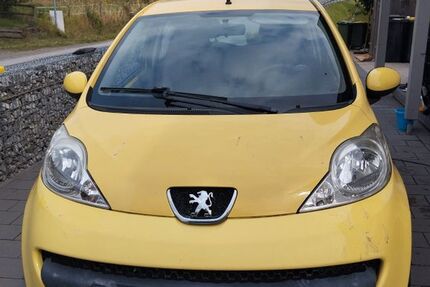 Peugeot 107 155.000 km 950 &euro; Medebach 59964