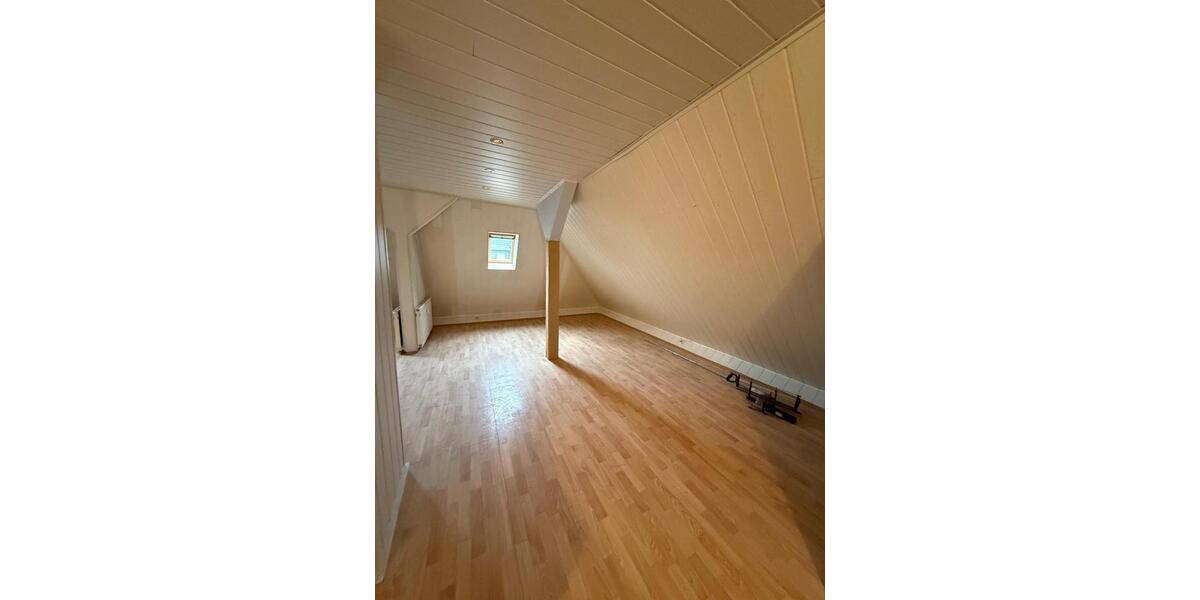 Dachgeschoßwohnung Neuwied - 1 Zimmer, 55 m&sup2;, 450&euro; | Angebot:25050438