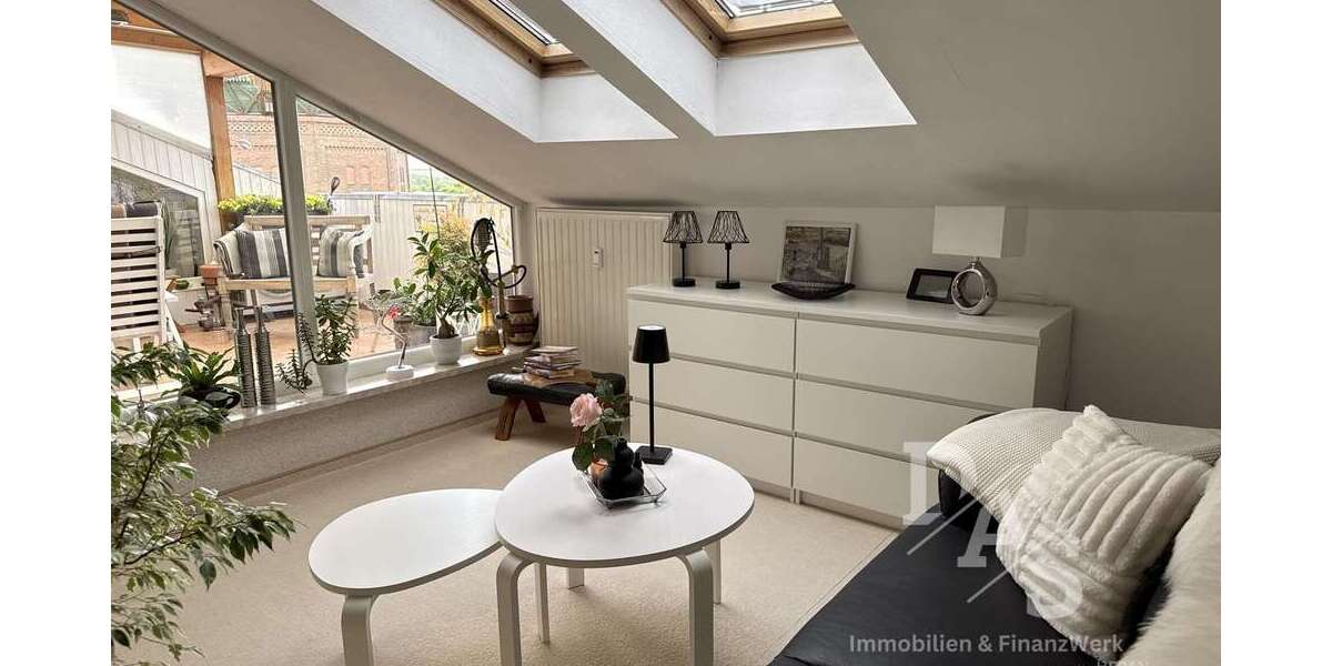 Etagenwohnung Staßfurt - 4 Zimmer, 135 m&sup2;, 199.000&euro; | Angebot:27085265