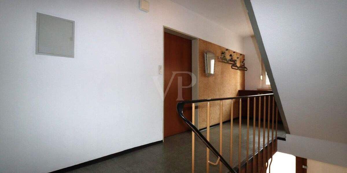 Mehrfamilienhaus, Wohnhaus Bechhofen - 8 Zimmer, 232 m&sup2;, 579.000&euro; | Angebot:24543836