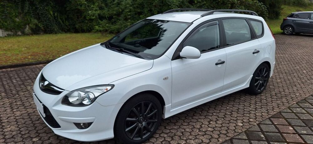 i30
