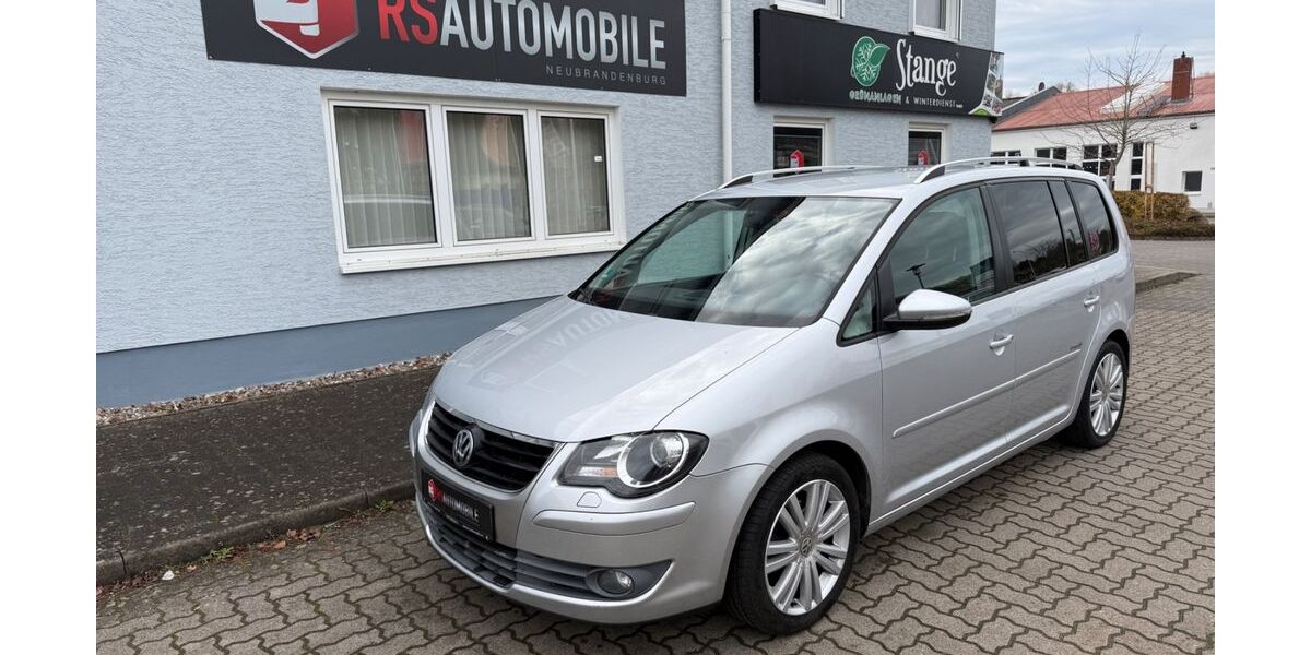 VW Touran 124.800 km 8.499 &euro; Neubrandenburg 17034