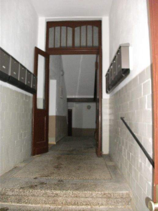 nette Mieter gesucht ! MiT Holzdielung - 3 Zimmer- MIT BaLkoN