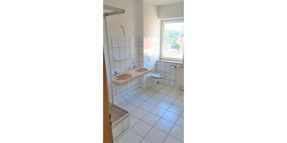 Etagenwohnung Oettingen in Bayern - 4 Zimmer, 96 m&sup2;, 755&euro; | Angebot:26549897