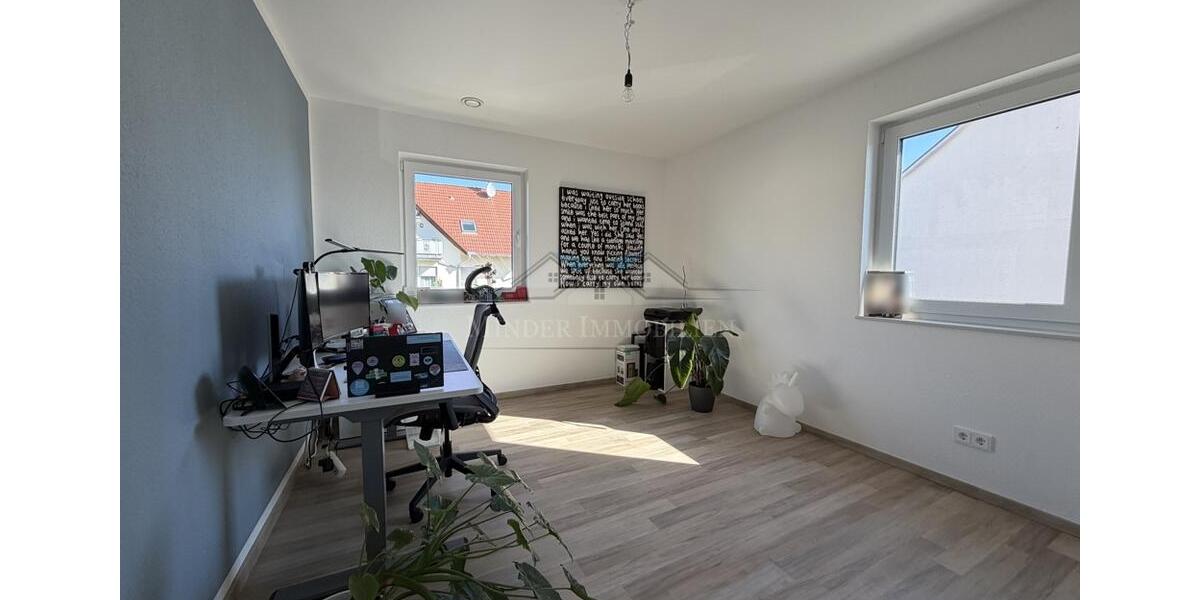 Etagenwohnung Butzbach - 4 Zimmer, 105 m&sup2;, 1.155&euro; | Angebot:26310581