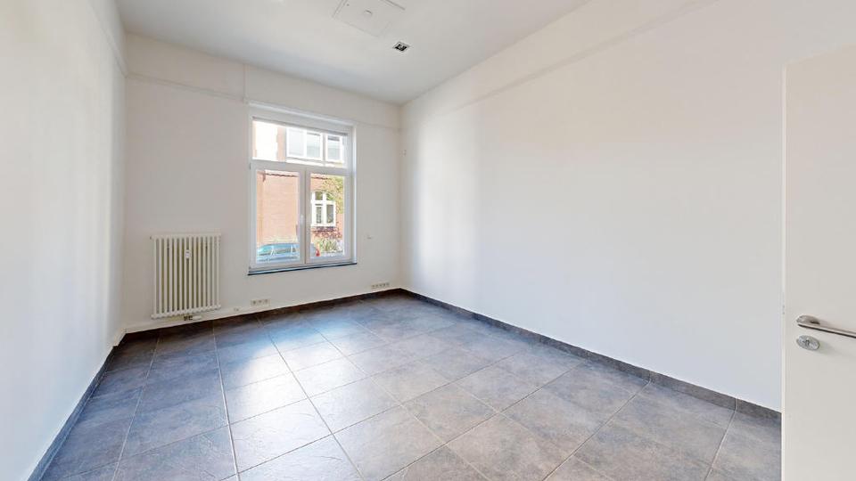 Etagenwohnung Brühl - 3 Zimmer, 137 m&sup2;, 1.550&euro; | Angebot:26462504