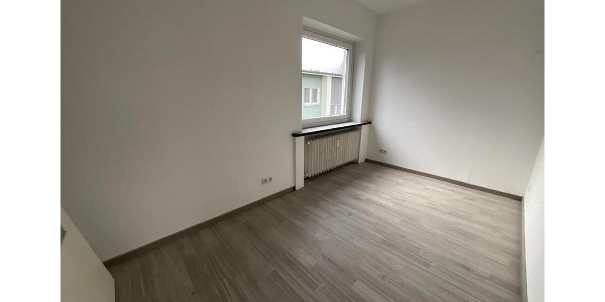 Etagenwohnung Moers - 3 Zimmer, 66 m&sup2;, 619&euro; | Angebot:25433204