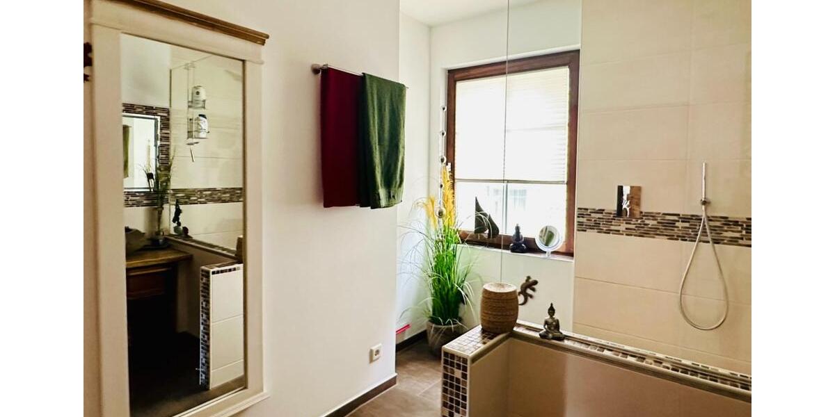 Einfamilienhaus Halver - 8 Zimmer, 340 m&sup2;, 380.000&euro; | Angebot:26019734