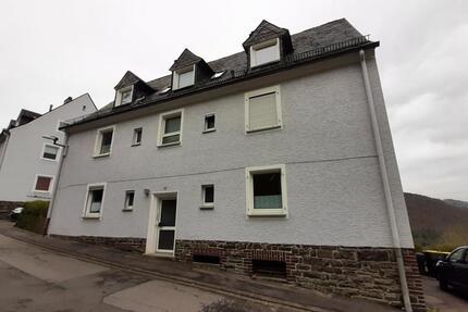Halsknopf 22 - schöne 3 ZKB Wohnung im DG zimmer