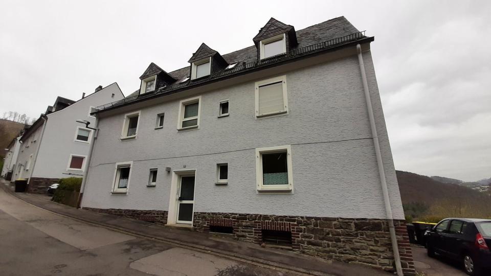 Halsknopf 22 - schöne 3 ZKB Wohnung im DG zimmer