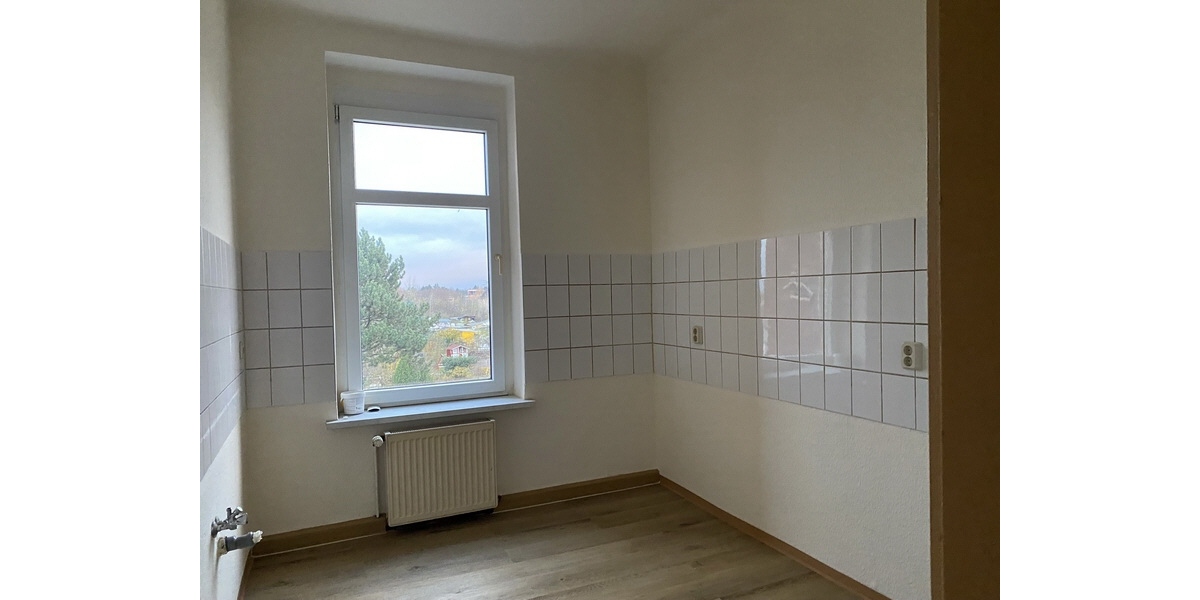 Solides Mehrfamilienhaus steht zum Verkauf - Mehrfamilienhaus, Wohnhaus Gotha Steinstraße | Angebot:10572906