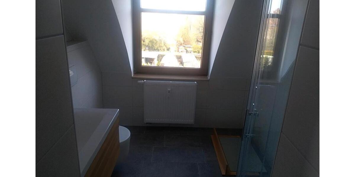 Dachgeschoßwohnung Freiberg - 2 Zimmer, 53 m&sup2;, 92.000&euro; | Angebot:25800341