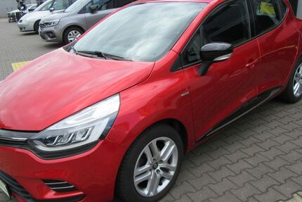 Renault Clio 35.753 km 11.980 € Bochum 44795