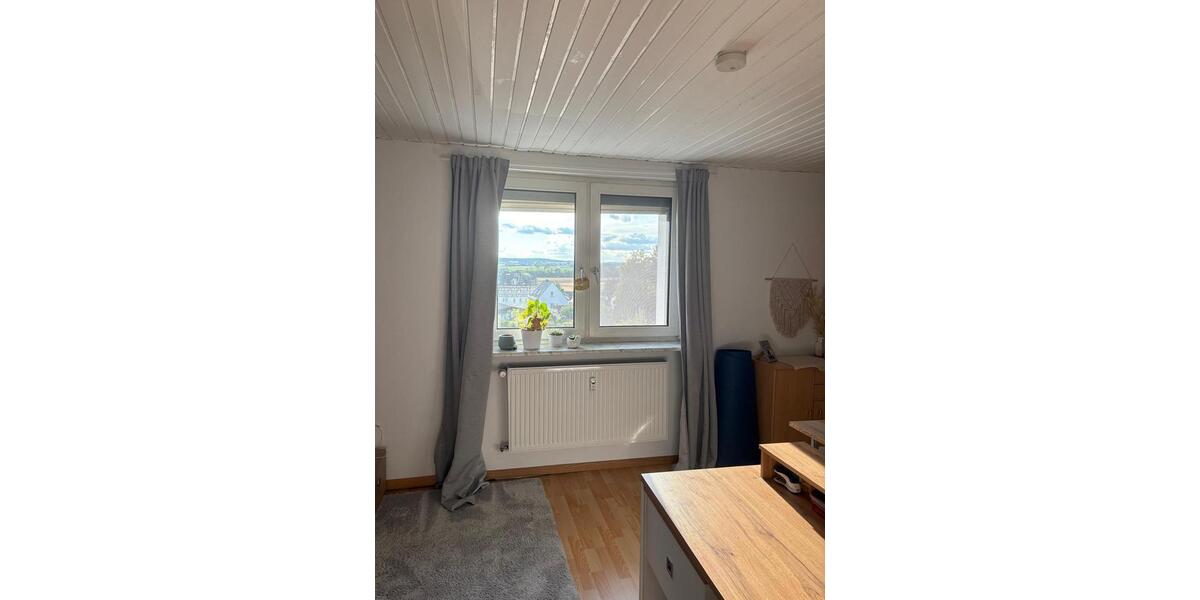Dachgeschoßwohnung Linden - 1 Zimmer, 65 m&sup2;, 650&euro; | Angebot:26321016