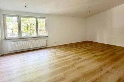 Stadtmitte.... ! Frisch sanierte 3-Zimmerwohnung...!