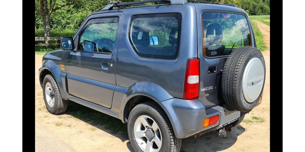 Suzuki Jimny 99.000 km 8.499 &euro; Schiltach 77761