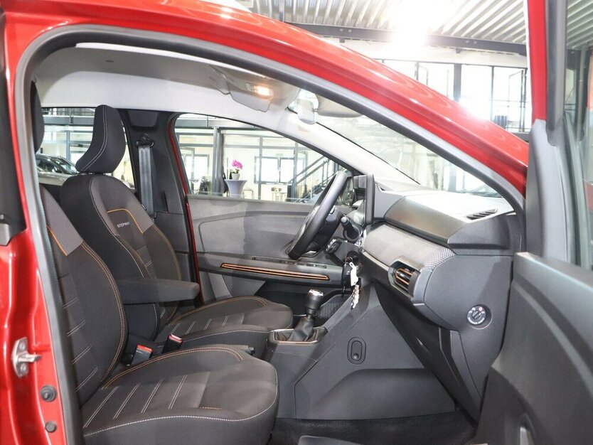 Sandero STEPWAY III 90 TCe Comfort / LED, KAMERA